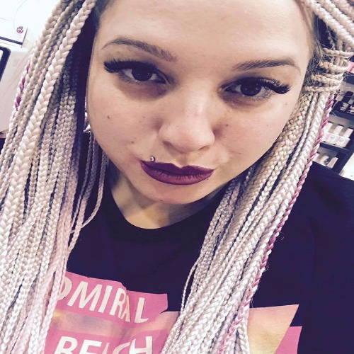 Θένια Eyelashmaker,MUA,Nail Technicial