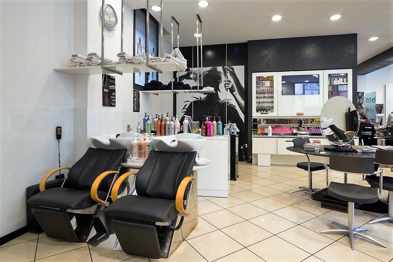 Rocco Parrucchieri, Via Irnerio, 13, 40126 Bologna, Italia 