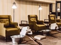 COCO nail house