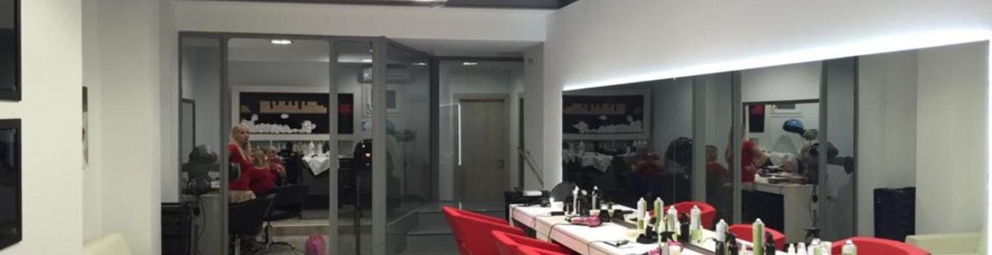 12 Hair & Nail room
