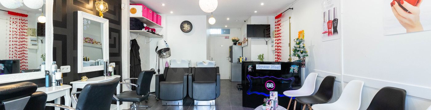 BEAUTY BAR
